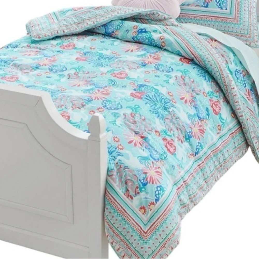 Pottery Barn Kids Teen Lilly Pulitzer Twin Sz Unicorns in Bloom Quilt Comforter